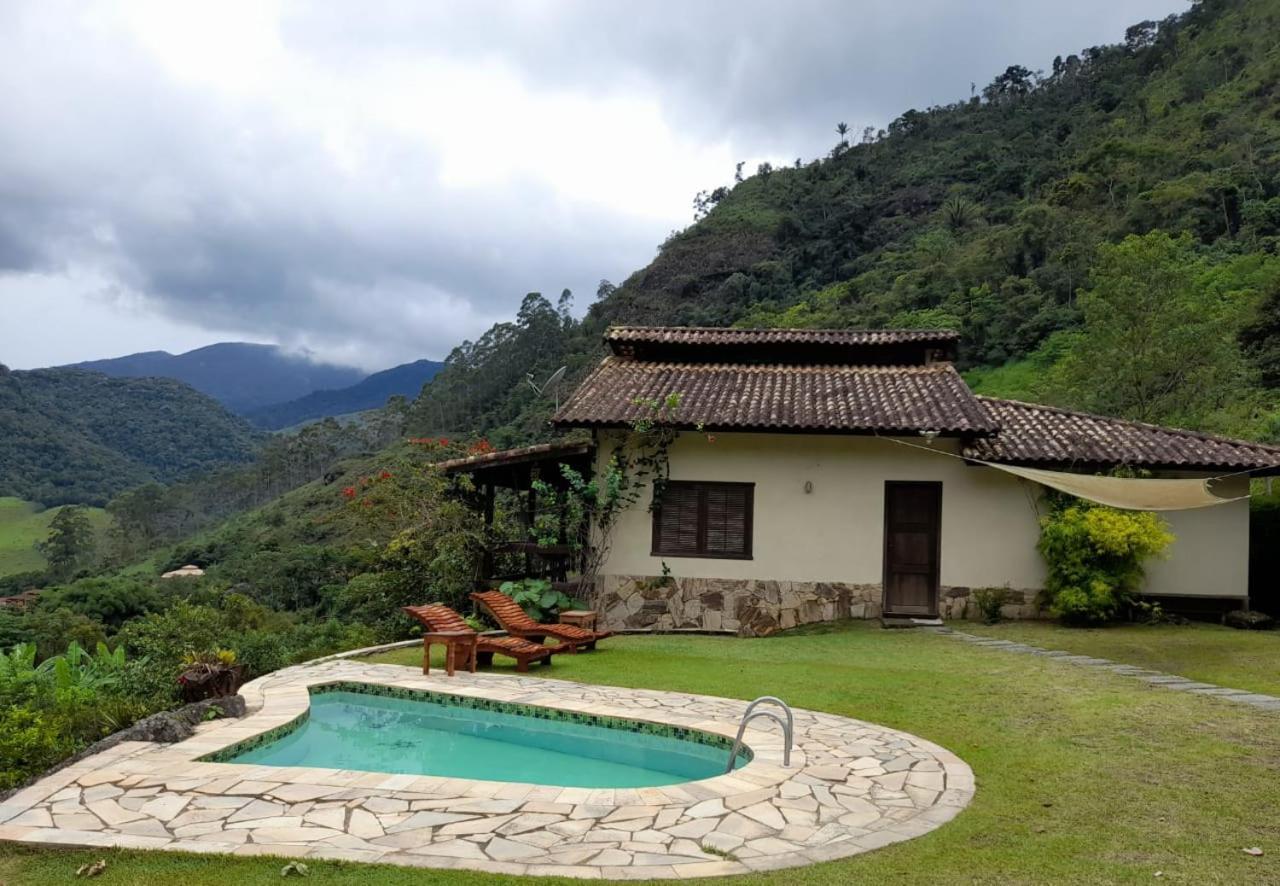 Casa Alpina Com Vista Panoramica De Lumiar Villa Nova Friburgo Luaran gambar